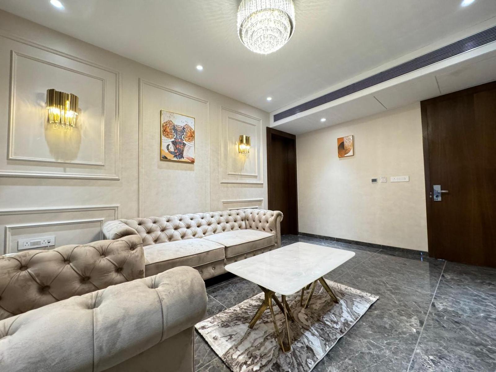 Hotel Carnival Parbhani Екстериор снимка